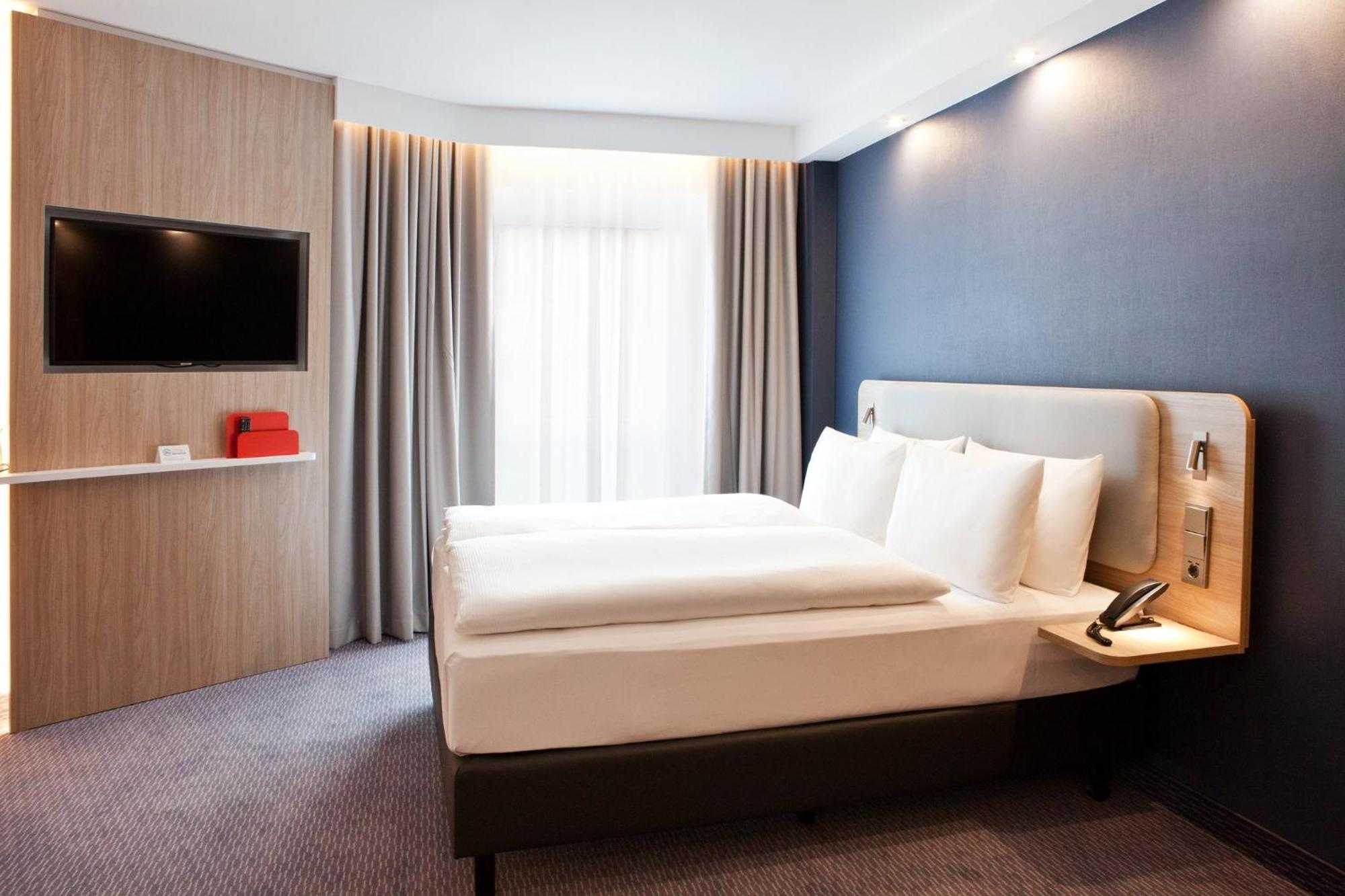 Express - By Ihg Отель Гёппинген